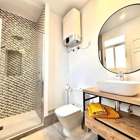 Stylish Ruzafa Market Apartment